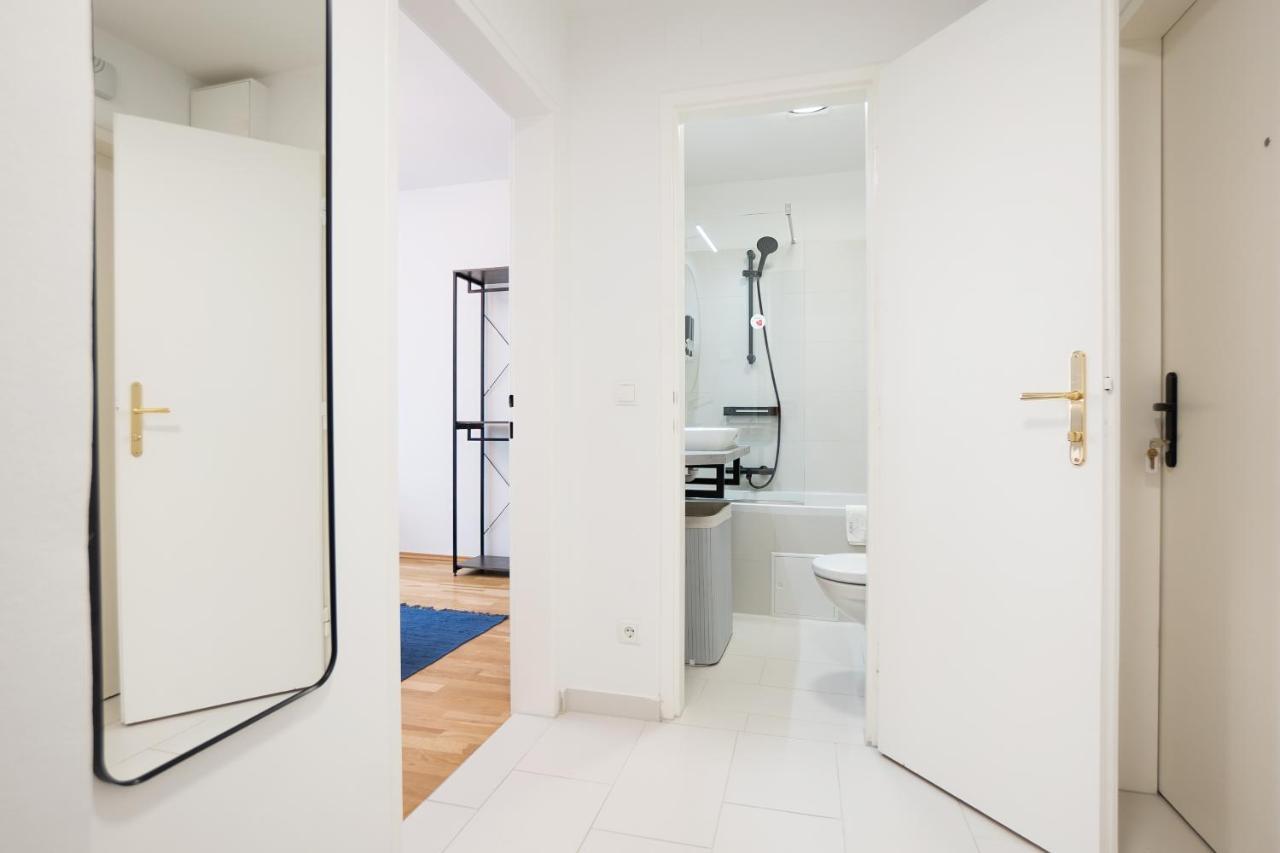 Bright Stylish Apartment In A Top Location Виена Екстериор снимка